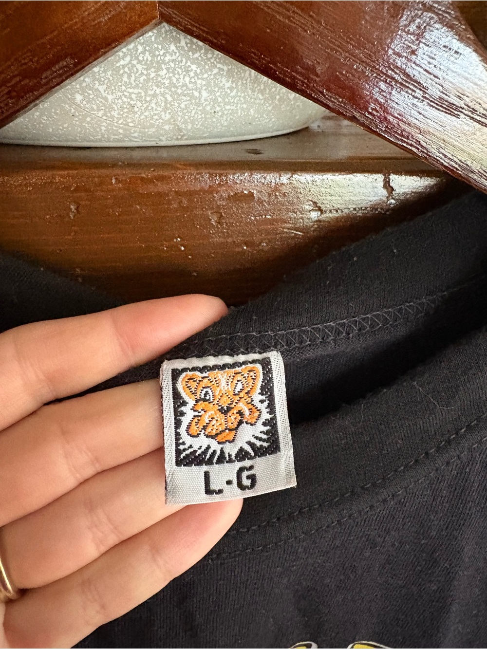1977 Tiger Brand Roach Bah Humbug Slim Jim Graphic T-Shirt Made in Canada